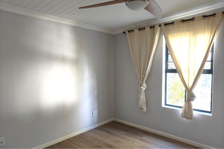 2 Bedroom Property for Sale in Moorreesburg Western Cape